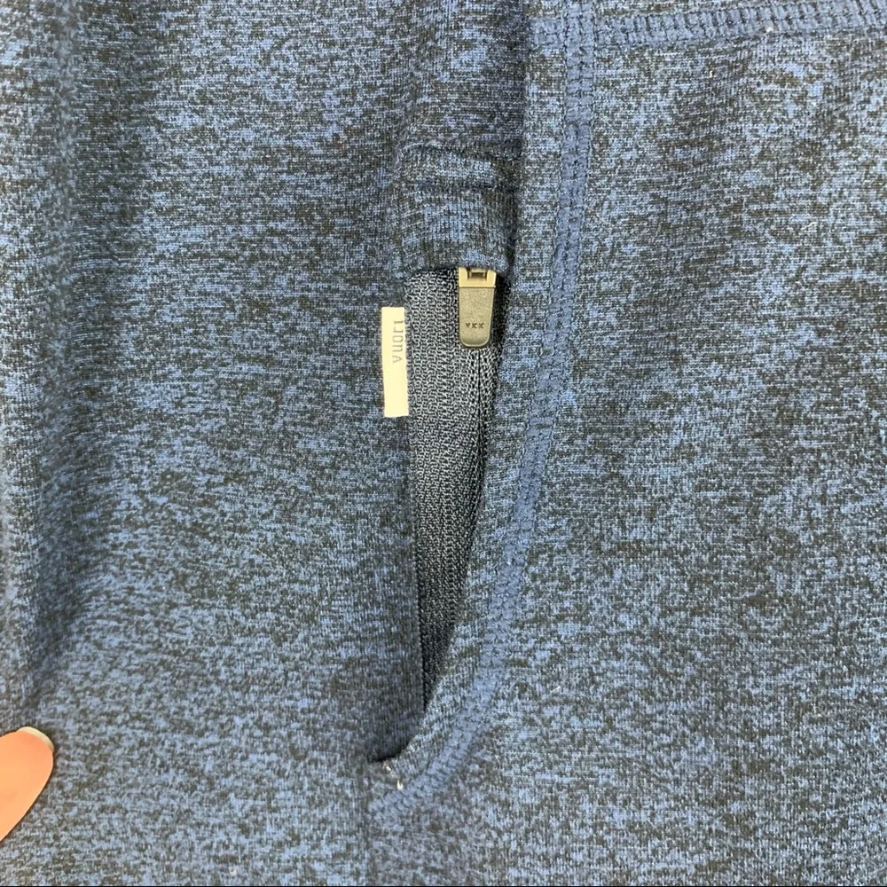 Vuori | Halo Performance Full Zip Hoodie Sweater - Picture 4 of 9